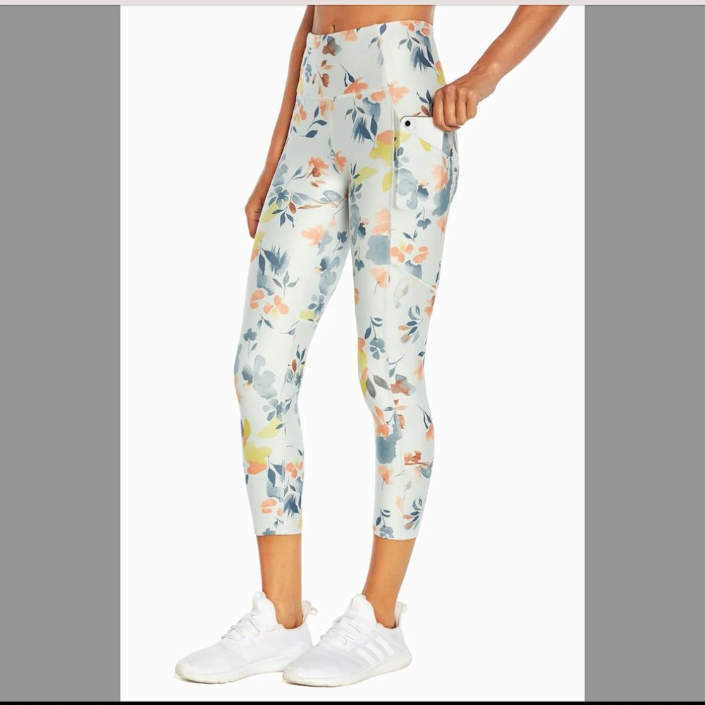 NWT Marika Jenna Side Pocket Mid Calf Capri